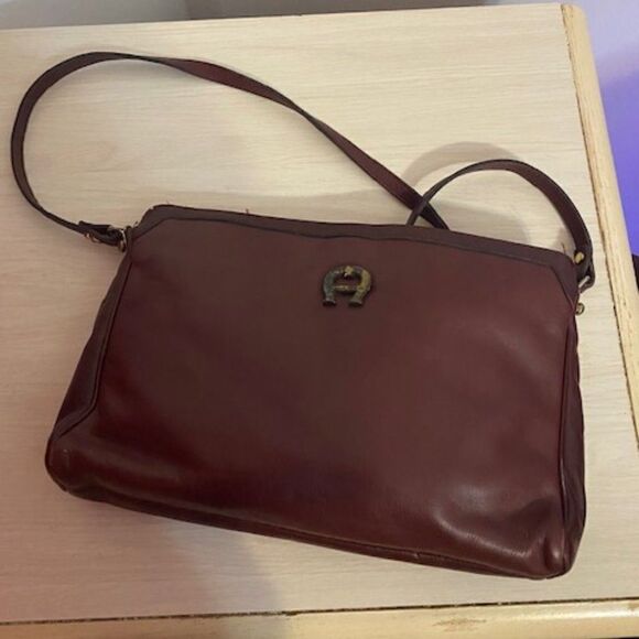 Vintage Etienne Aigner Leather Burgundy crossbody - Picture 1 of 8